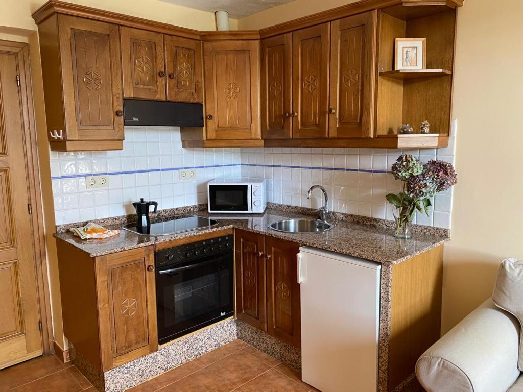 Ahio San Martin, Apartamentos Rurales Casa De La Villa San Martin de Oscos Luaran gambar